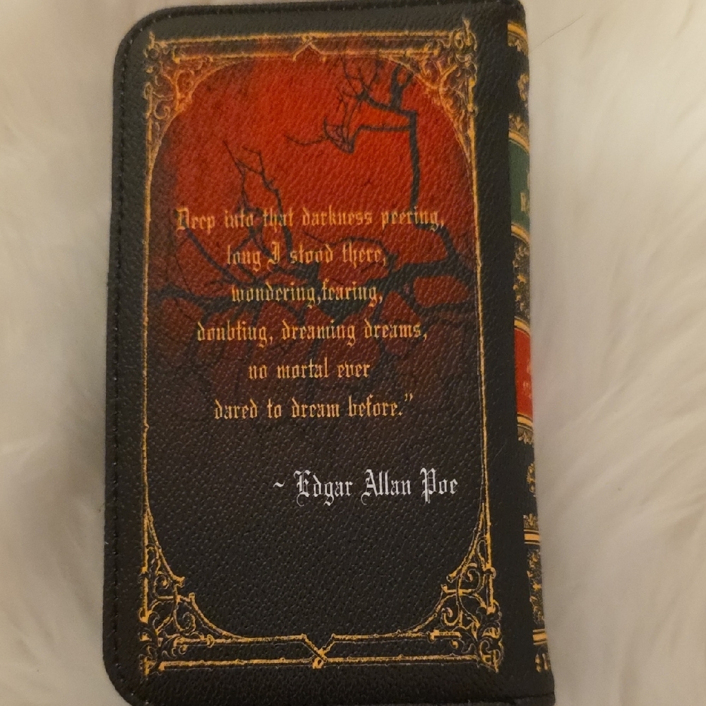 Edgar Allan Poe 'The Raven' Book Clutch - Picture 3 of 4